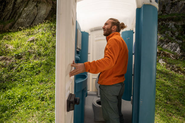 Best Porta potty rental near me  in Freeland, MI